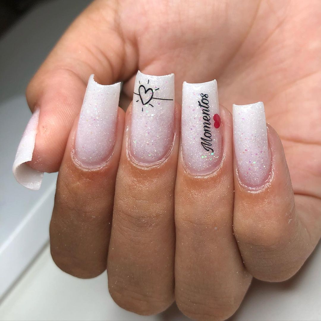Unhas brancas decoradas: 60 opções superbonitas e ótimos tutoriais