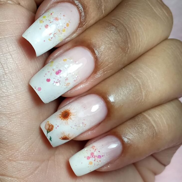 Unhas brancas decoradas 91