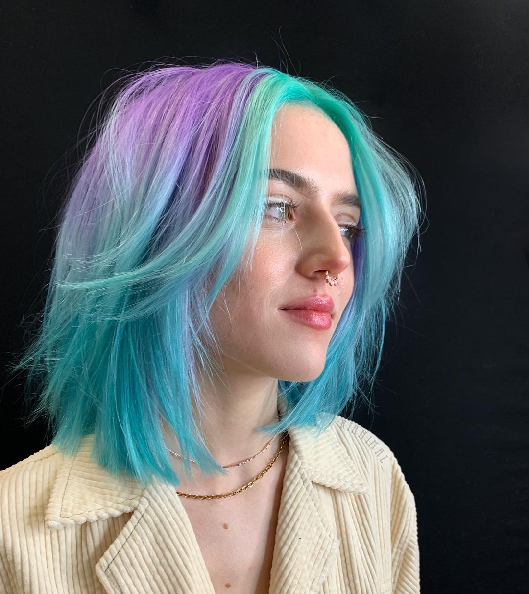Cabelo curto colorido: 40 fotos e tutoriais para se jogar nesse universo