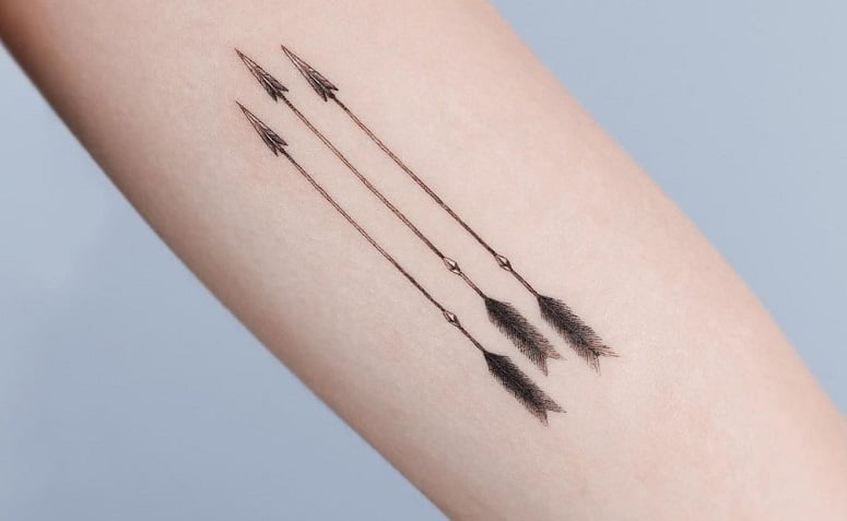 70 ideias de tatuagem de flecha para você tatuar agora mesmo