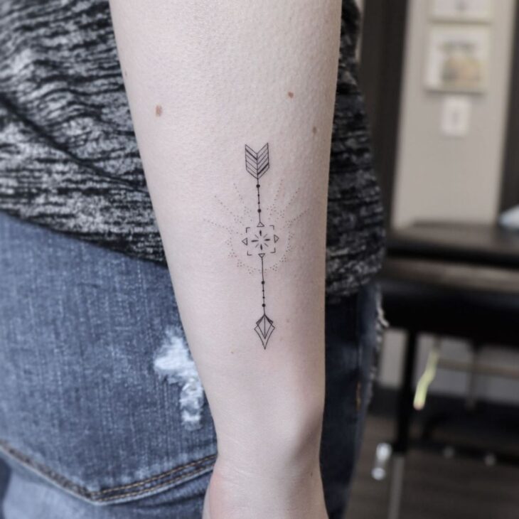tatuagem de flecha 47