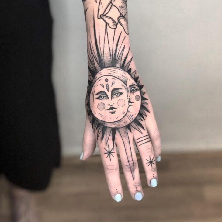 tatuagem de sol e lua 71