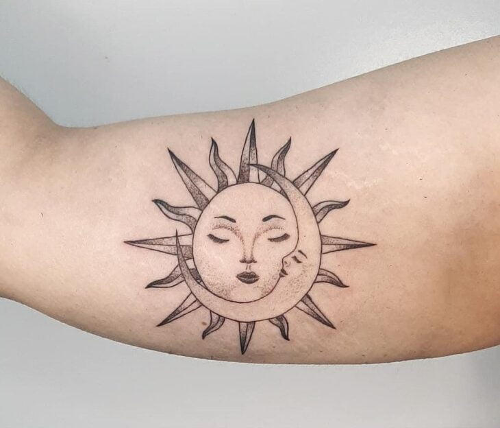 tatuagem de sol e lua 82