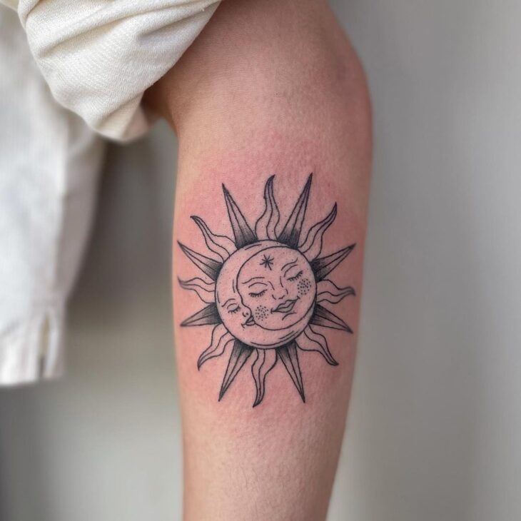 tatuagem de sol e lua 65