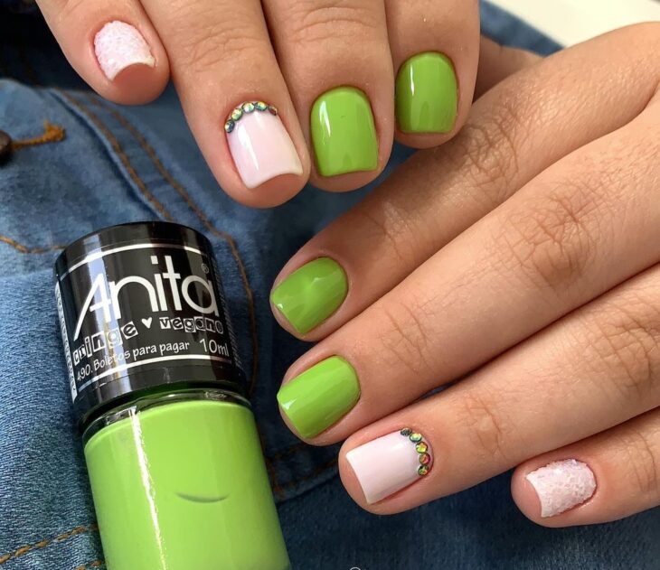 unhas decoradas verde 101