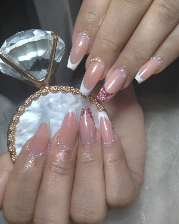 unhas francesinhas decoradas 175