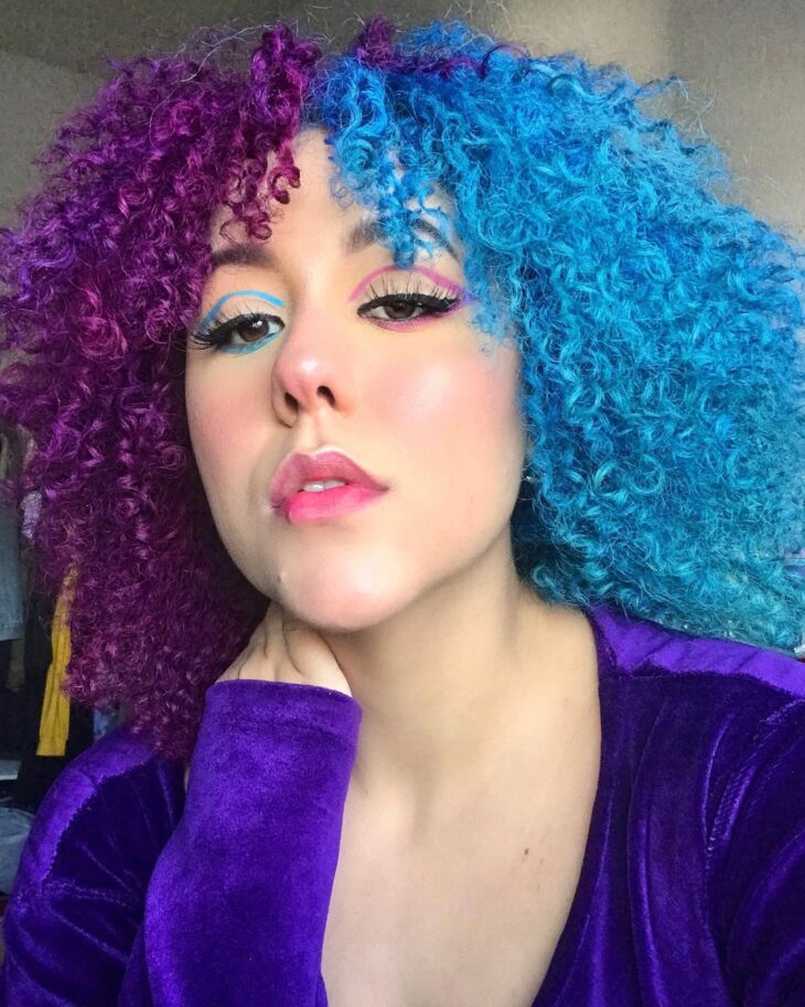 cabelo azul turquesa 60