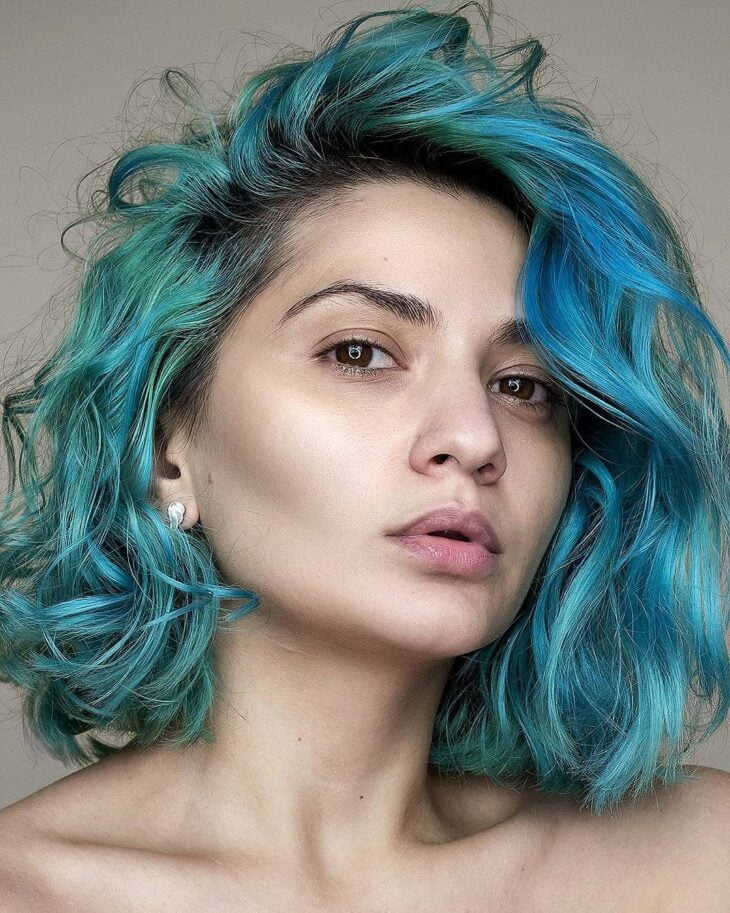 cabelo azul turquesa 50