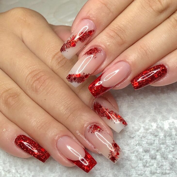 unhas vermelhas com glitter 82