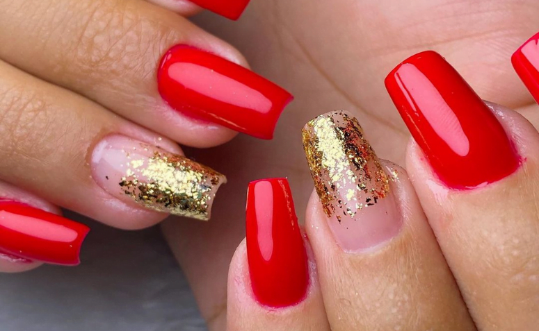 60 fotos de unhas vermelhas com glitter lindas e glamorosas