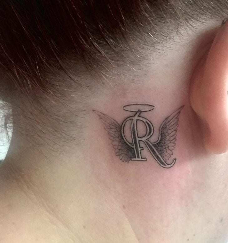 tatuagem atrás da orelha 119