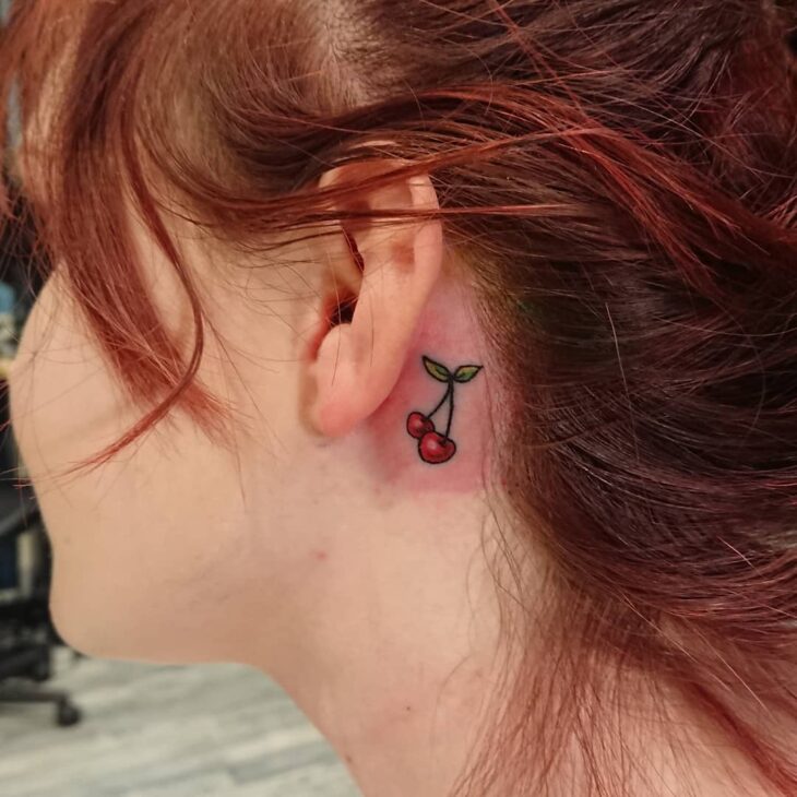 tatuagem atrás da orelha 100