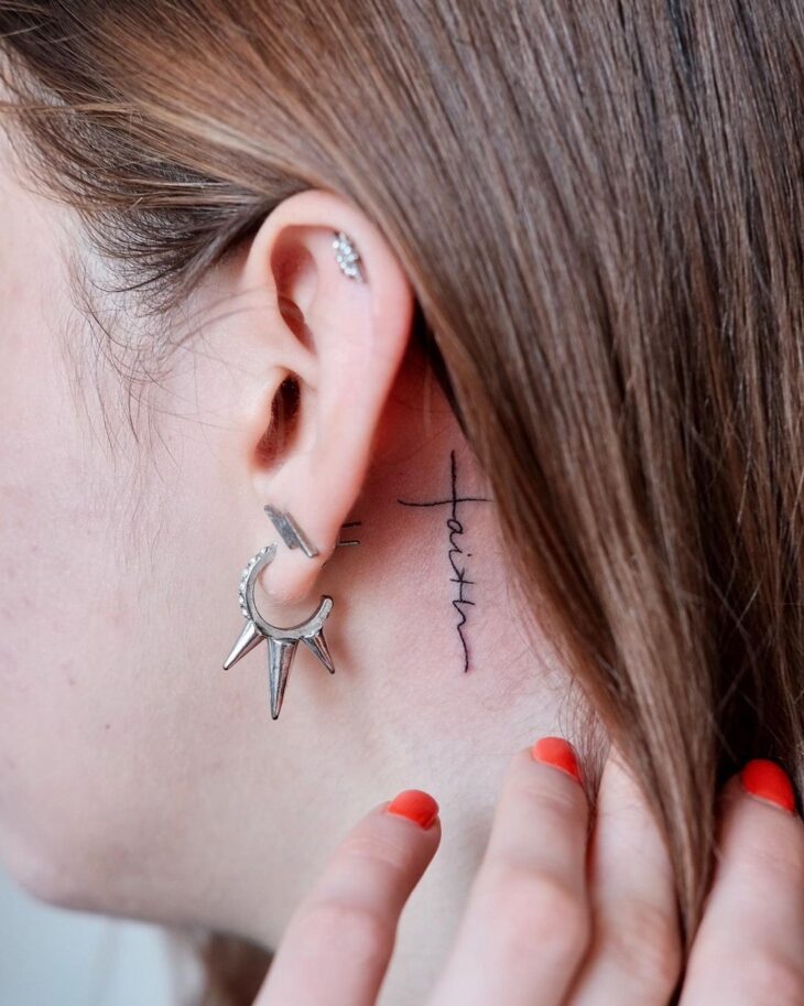 tatuagem atrás da orelha 102