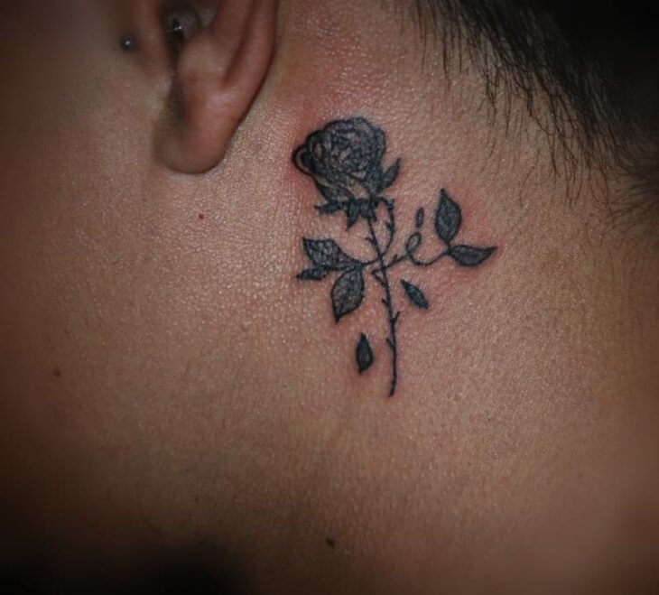 tatuagem atrás da orelha 103