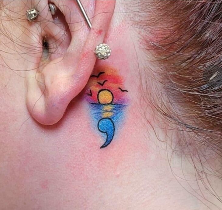 tatuagem atrás da orelha 110