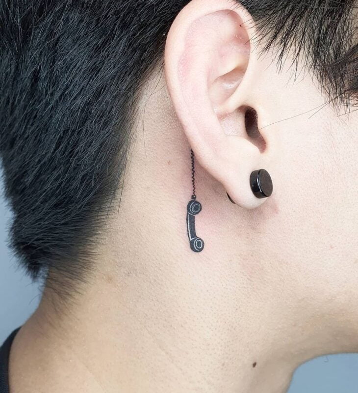 tatuagem atrás da orelha 32