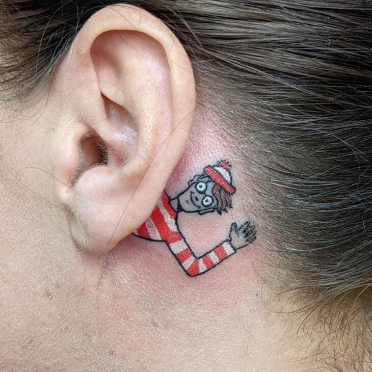 tatuagem atrás da orelha 33