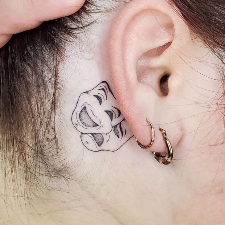 tatuagem atrás da orelha 118