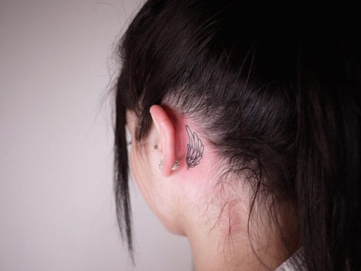 tatuagem atrás da orelha 131