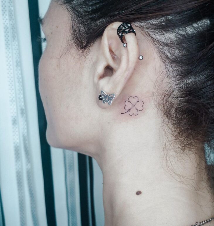 tatuagem atrás da orelha 76