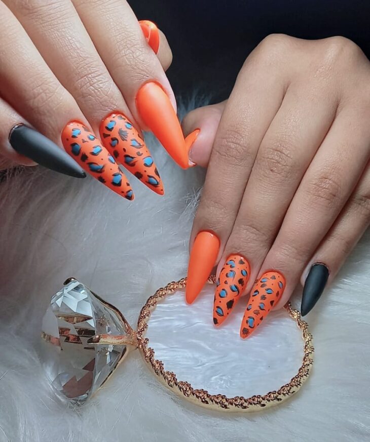 unhas laranja 85