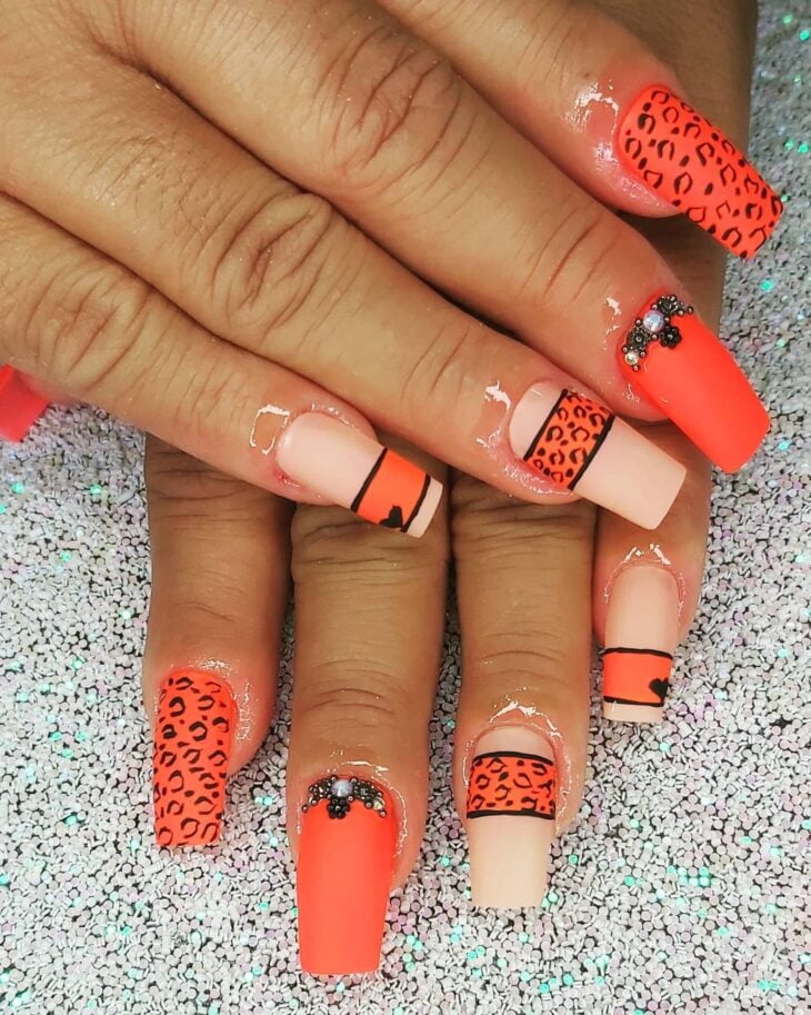 unhas laranja 94