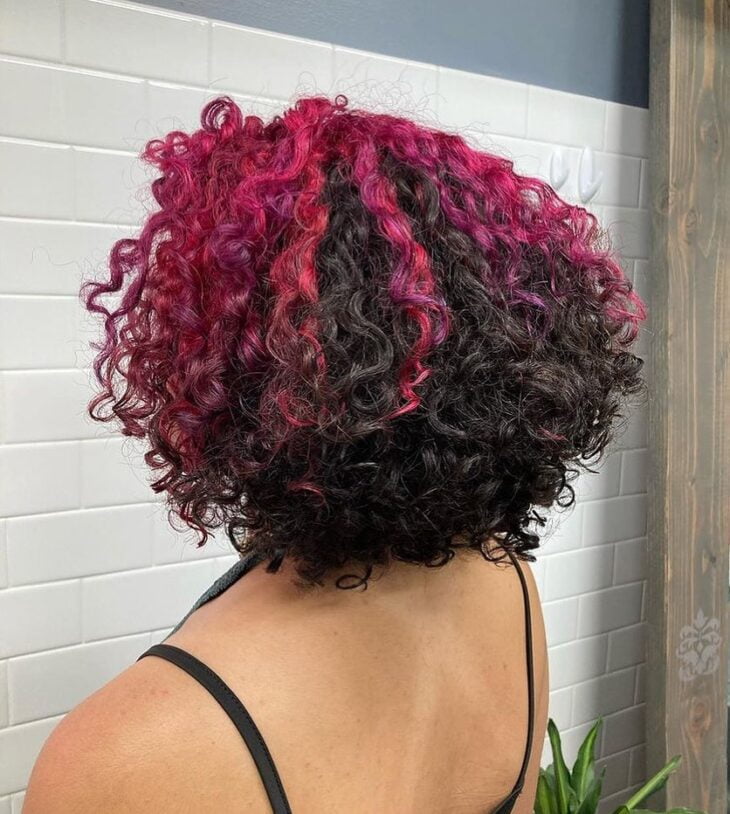 cabelo cacheado rosa 21