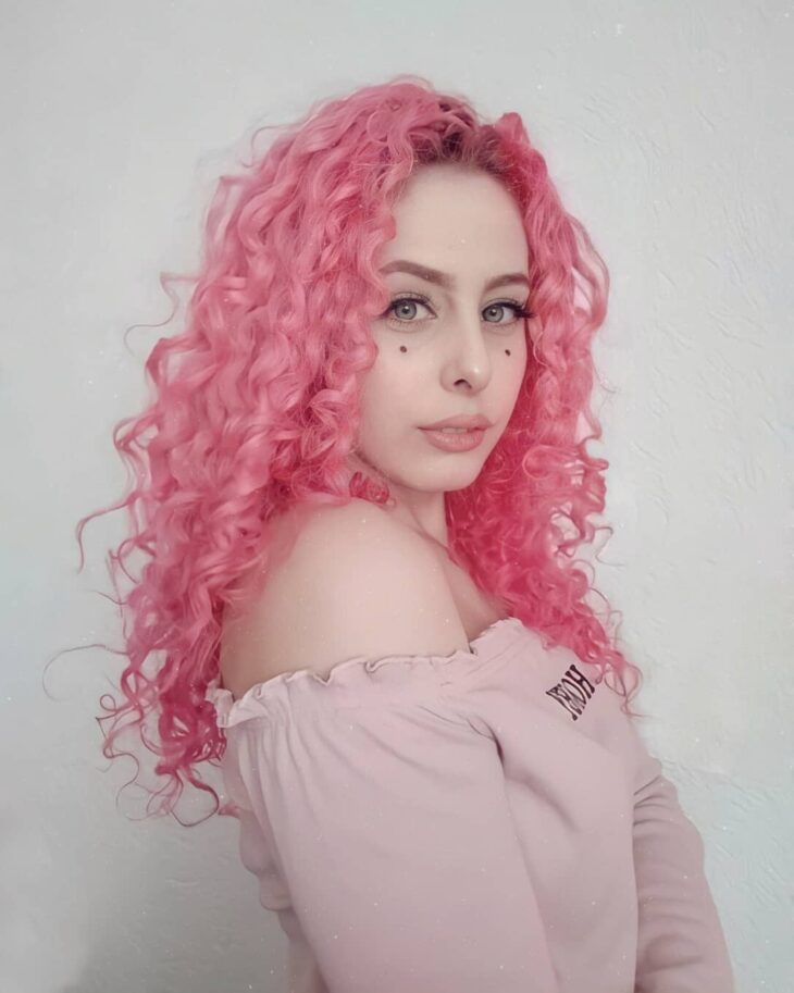 cabelo cacheado rosa 73