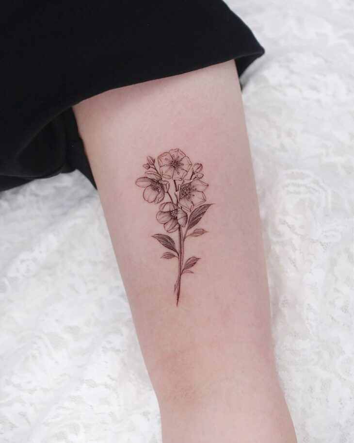 tatuagem de flor 137