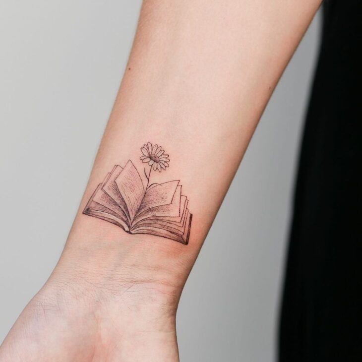 tatuagem de livros 85