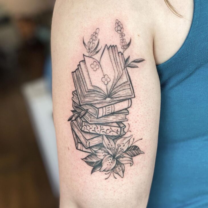 tatuagem de livros 112