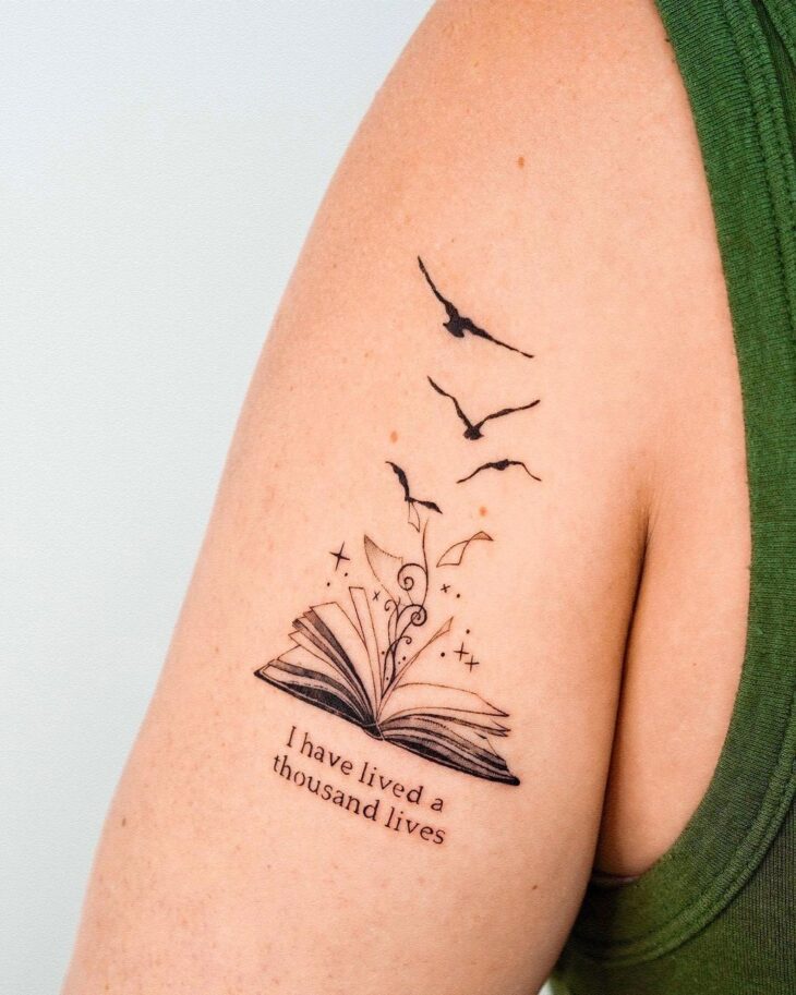 tatuagem de livros 113