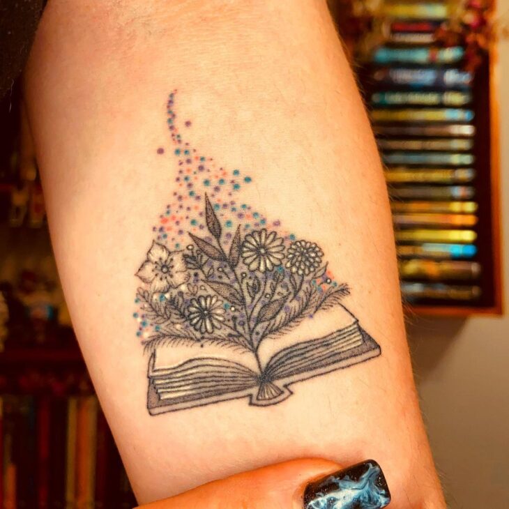 tatuagem de livros 130