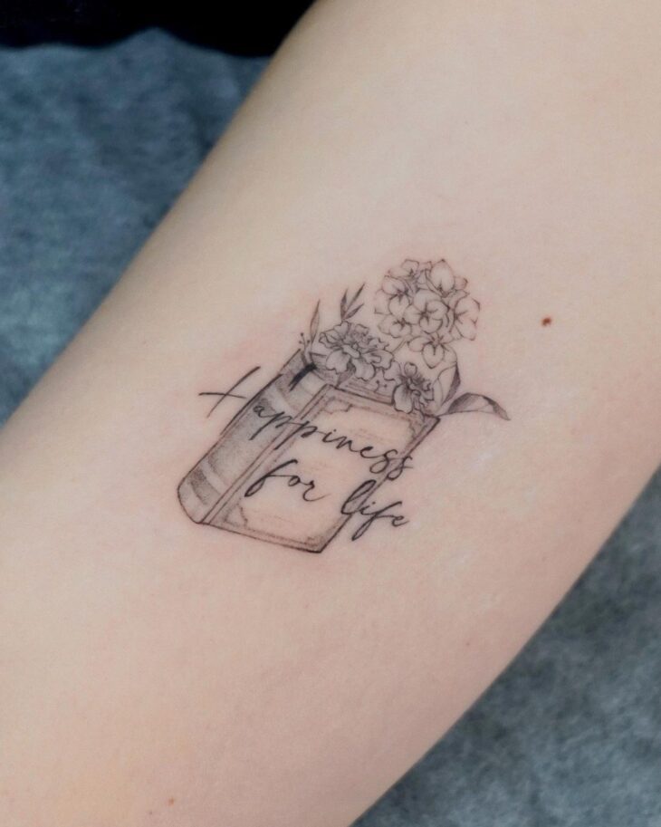 tatuagem de livros 132