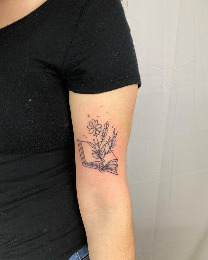 tatuagem de livros 143