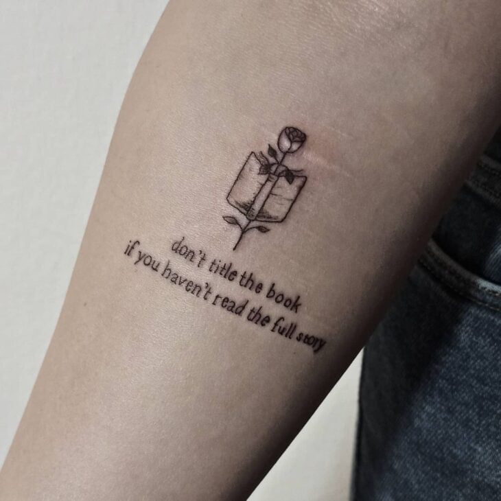 tatuagem de livros 150