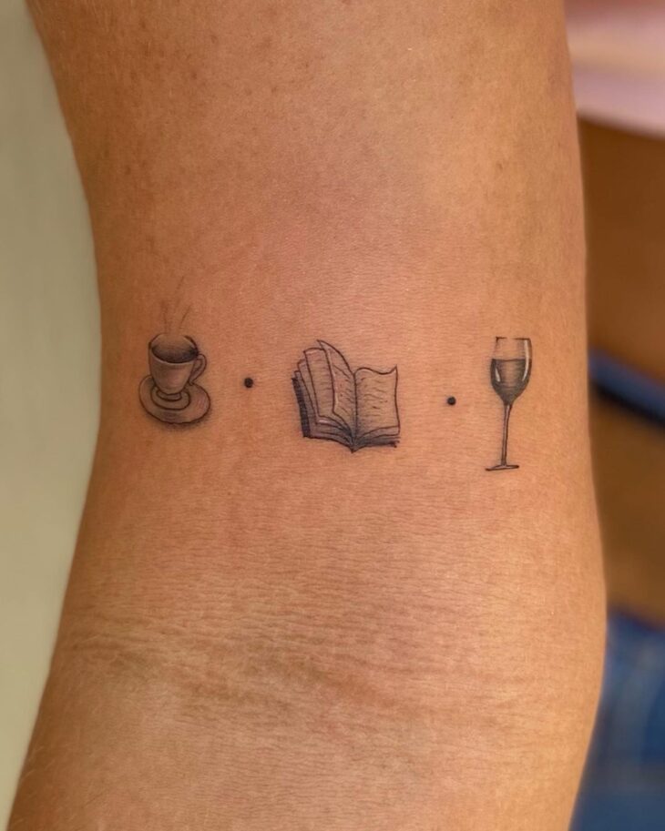 tatuagem de livros 160