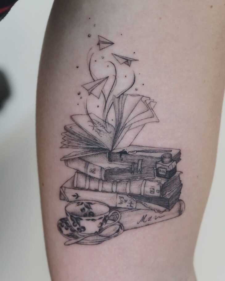 tatuagem de livros 162