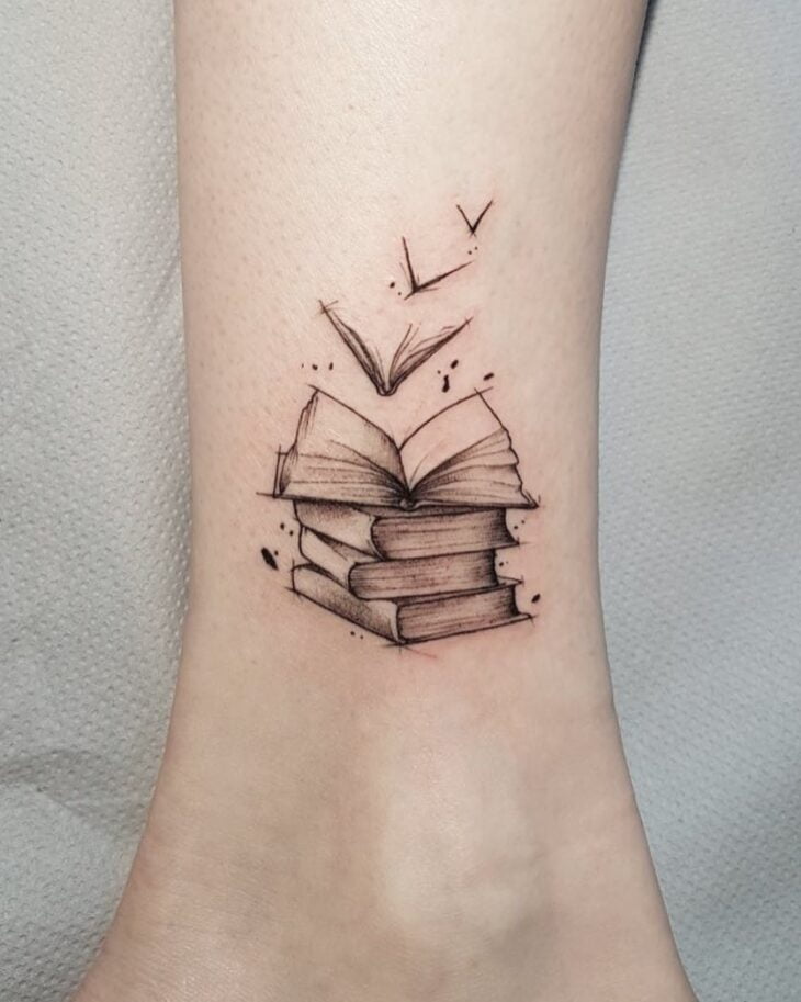 tatuagem de livros 80