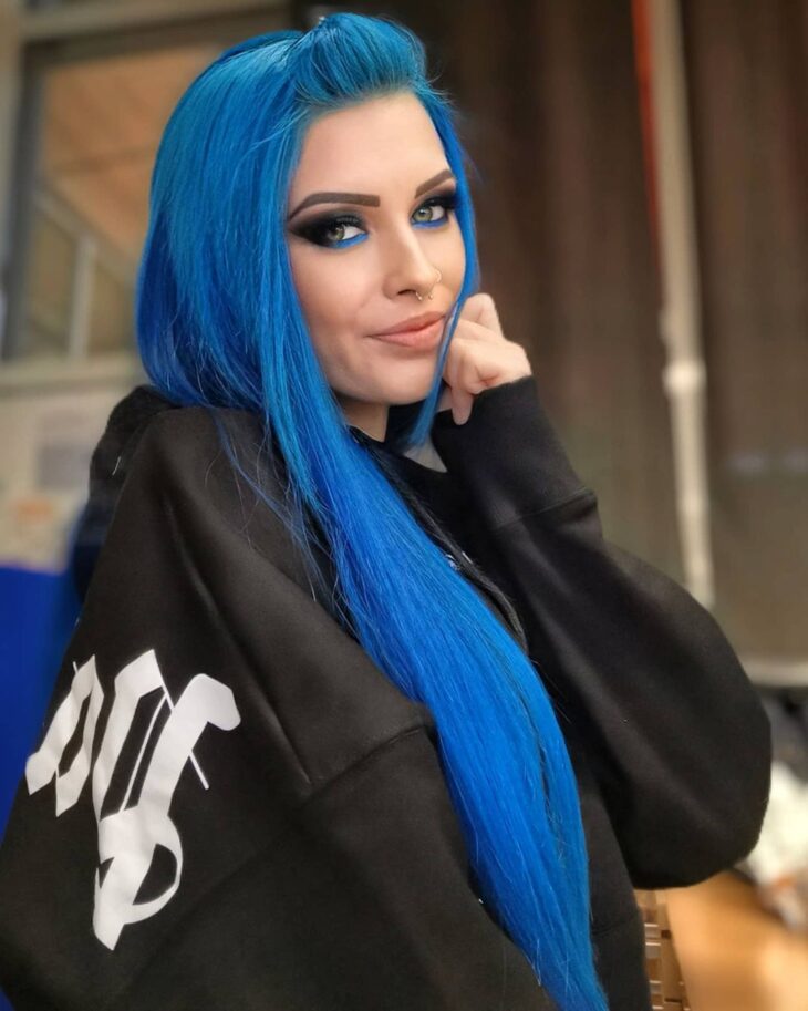 cabelo azul-escuro 16