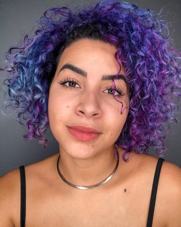 cabelo azul-escuro 89