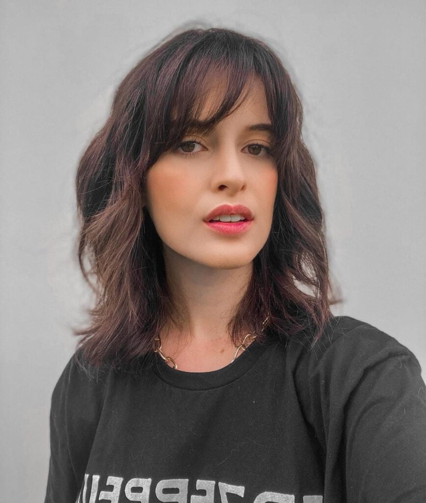 Cabelo médio com franja: 50 fotos com esse estilo atemporal