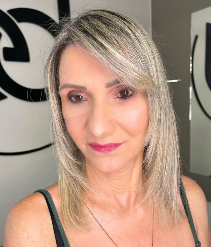 cabelo médio com franja 86