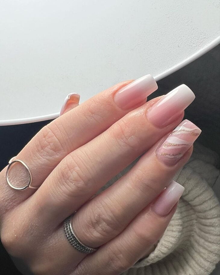 unhas encapsuladas delicadas 30