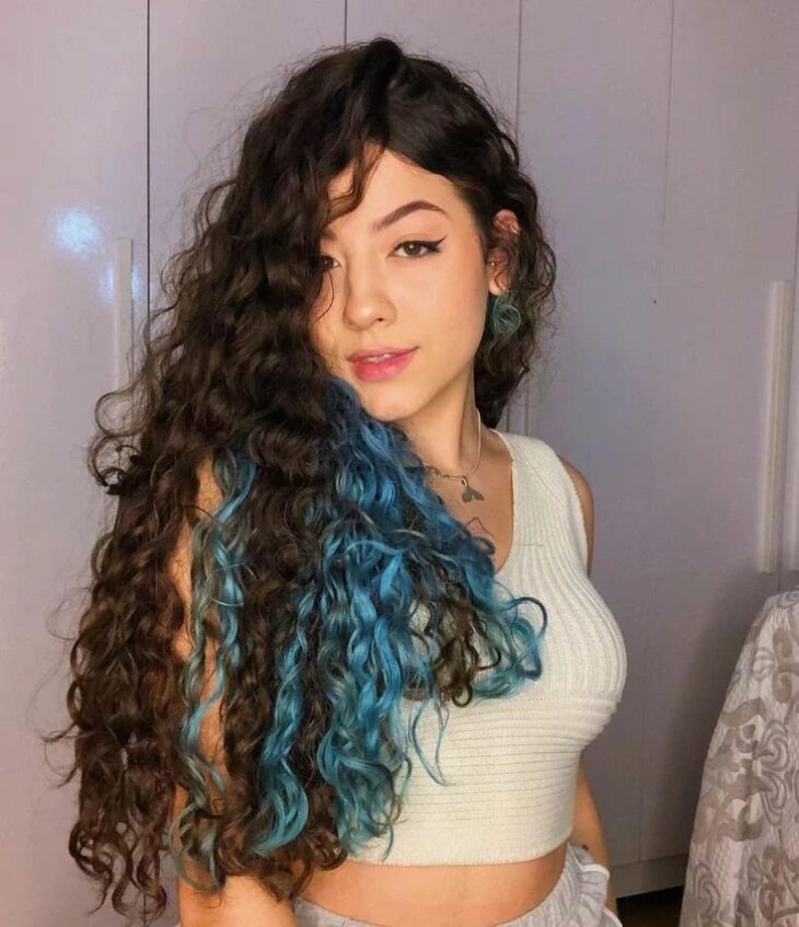 cabelo azul nas pontas 83