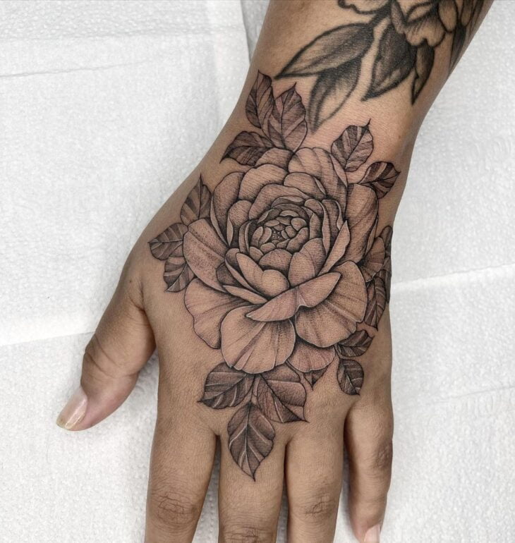 tatuagem na mão 9