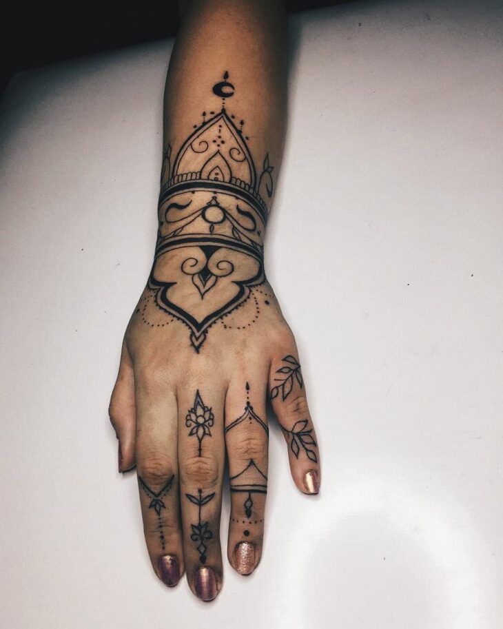 tatuagem na mão 11