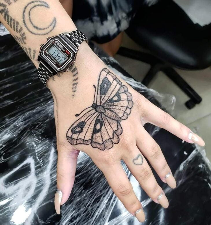 tatuagem na mão 43