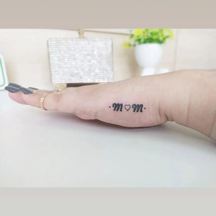 tatuagem na mão 49