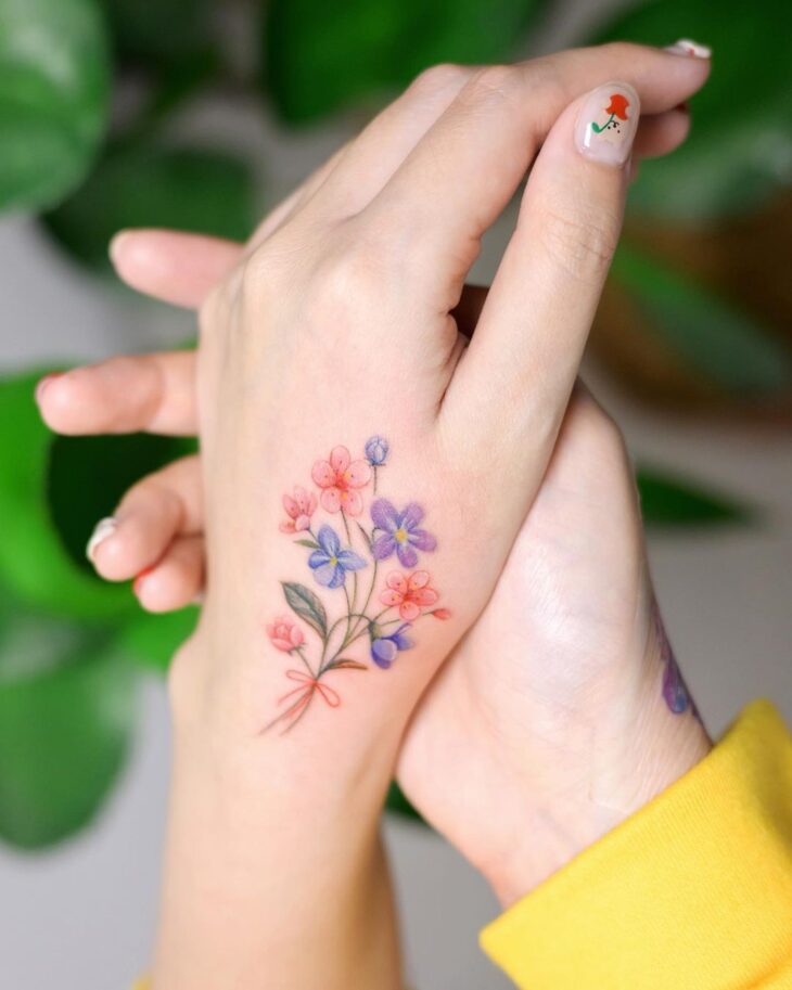 tatuagem na mão 89